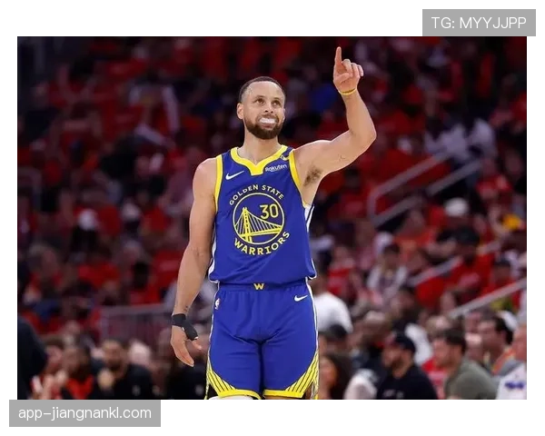 库里利用挡拆拉开防守差距 提升三分效率明显