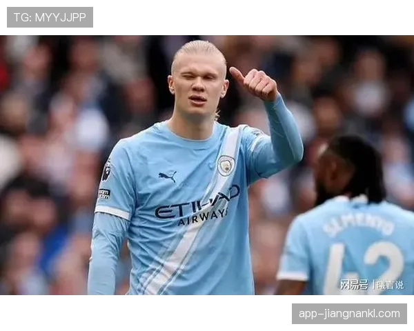 坎塞洛与哈兰德：边路驱动转向单点终结的战术分化