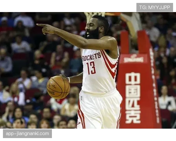 比卢普斯无球跑动改变进攻节奏，关键回合主导率提升