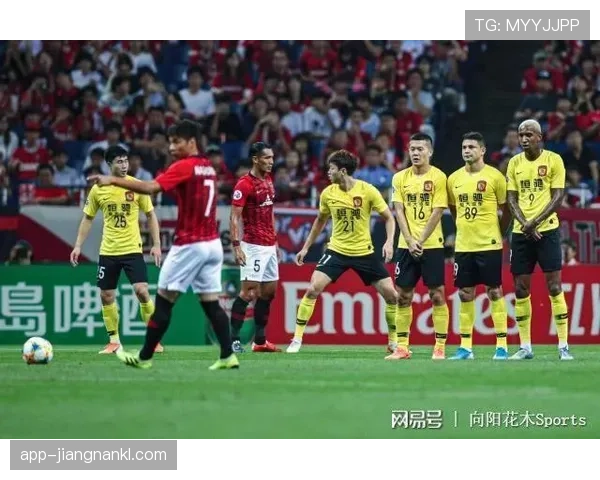 接管后防压制对手，卡纳瓦罗本赛季更注重出球